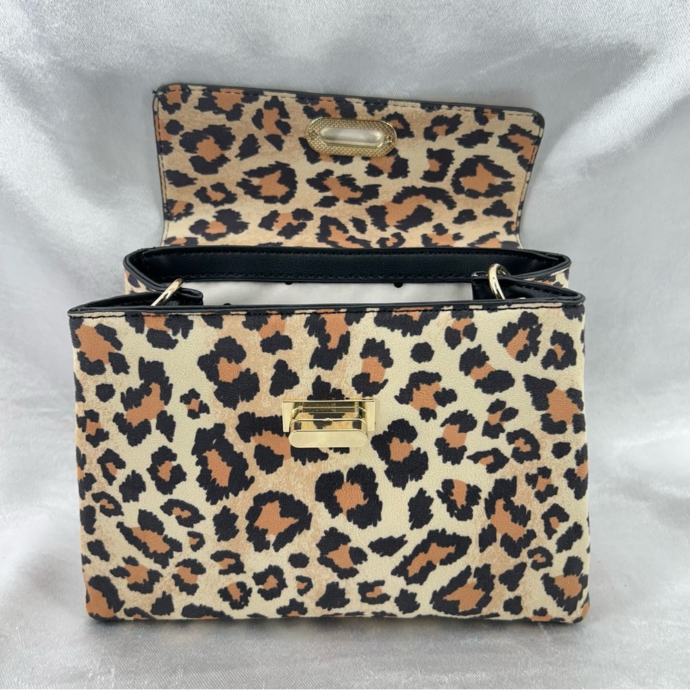 On 34th Leopard Print Handbag - Picture 5 of 12